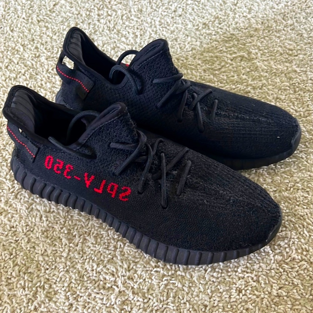 Yeezy v2 bred